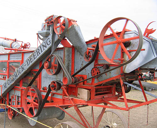 Numerous pulleys and belts