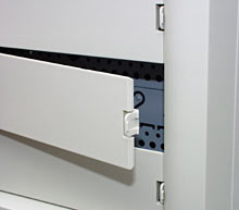 Front panel cover latch